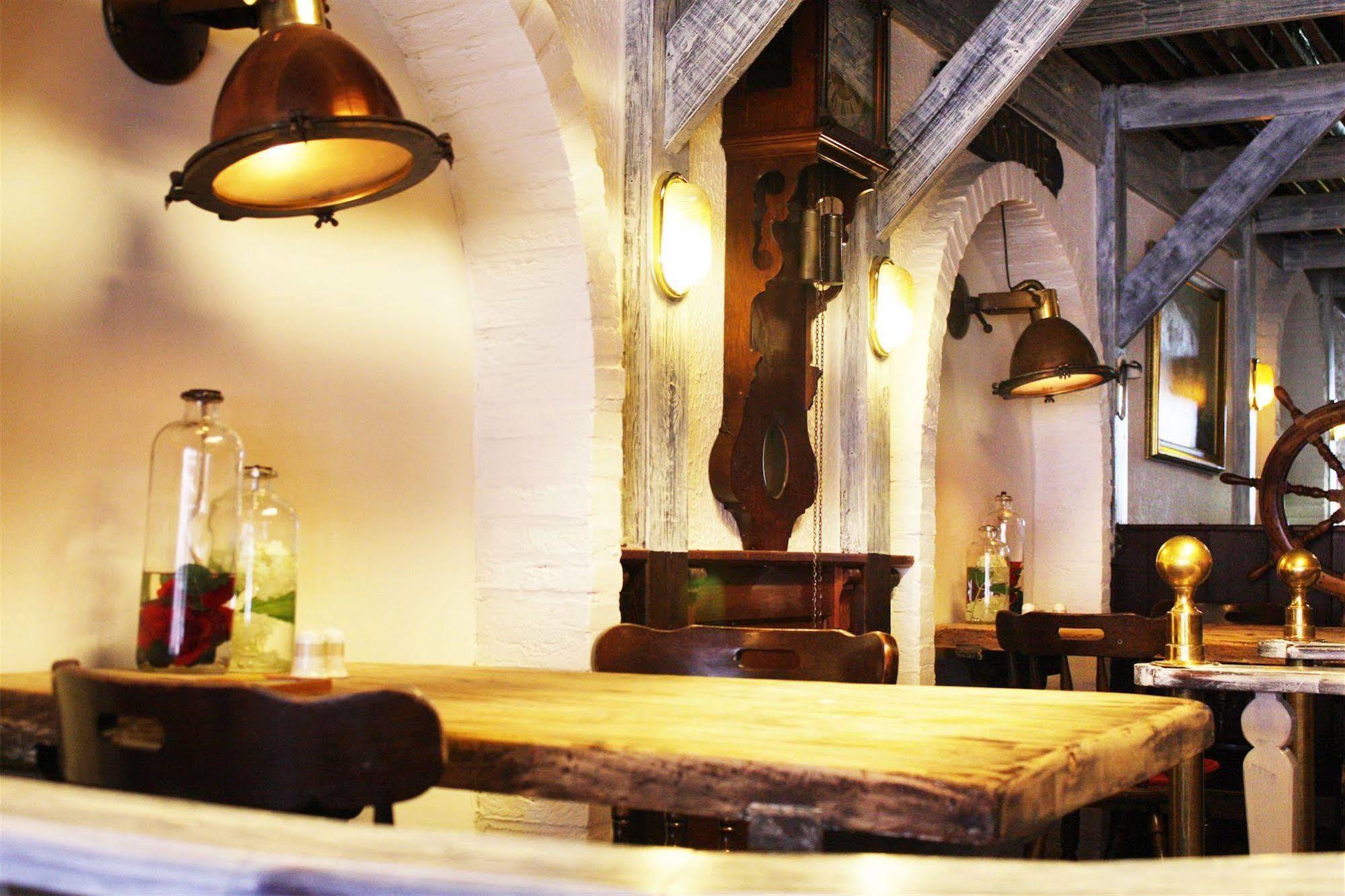 Hotel-Restaurant Loodsmans Welvaren Bv Den Hoorn  Dış mekan fotoğraf